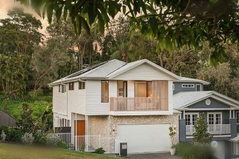 6 Hobart Avenue