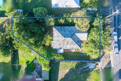 6 Buckley Street