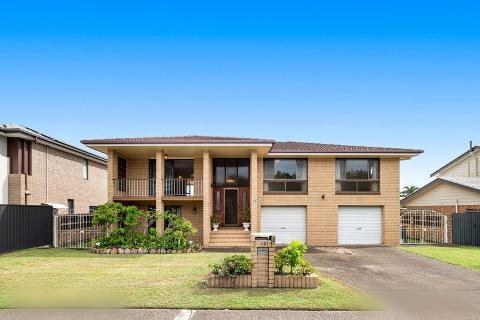 15 Bedivere Street