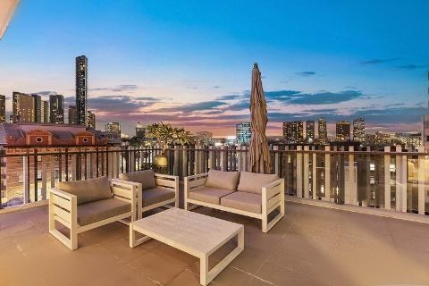 702/29 Robertson Street