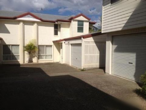 4/22 Beatrice Street