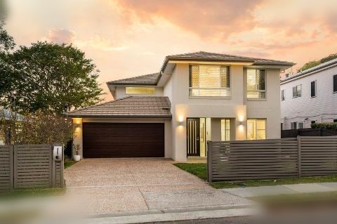 5 Macklin Street