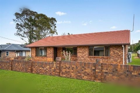 6 Mackenzie Street