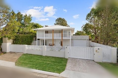 3 Dolphin Street