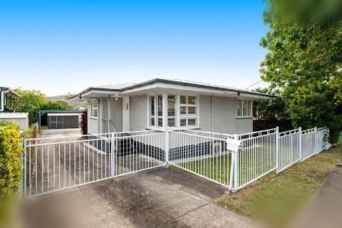 329 Newnham Road