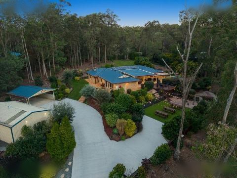 22 Parakeet Court