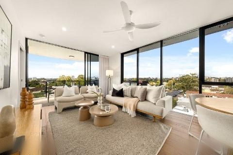 20513/1 Ferry Road