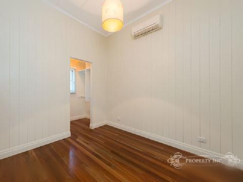 32 Archibald Street