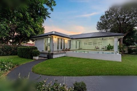 30 Foch Street